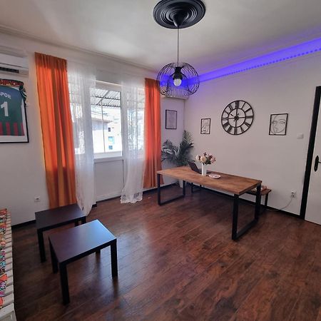 Downtown Belgrade Hostel And Apartments Exterior foto