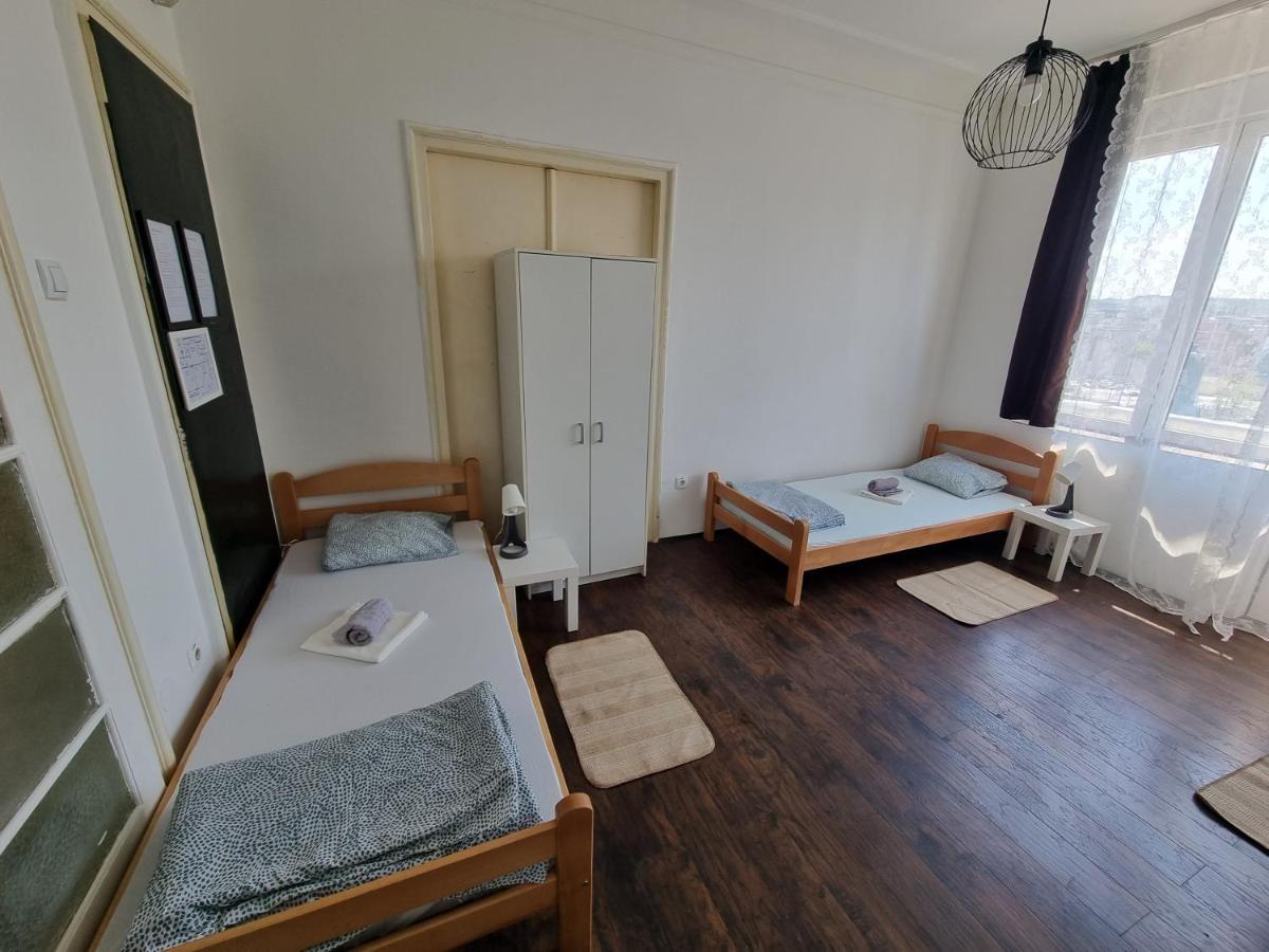 Downtown Belgrade Hostel And Apartments Exterior foto