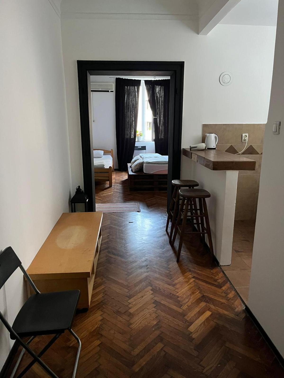 Downtown Belgrade Hostel And Apartments Exterior foto